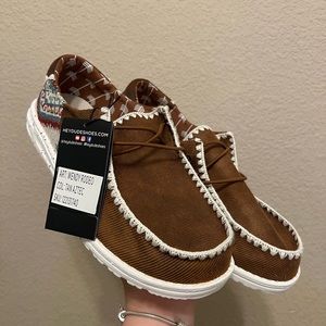 Women’s Exclusive Hey Dude